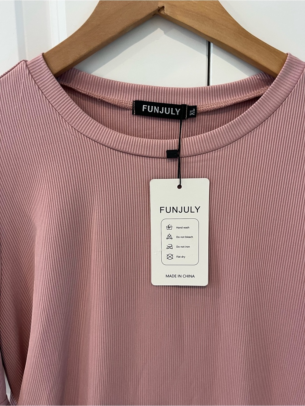 Funjuly Women's Dusty Pink Short Sleeve XL Maternity Top with side ruching NWT - Picture 3 of 6